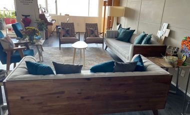 Bosque alto amueblado