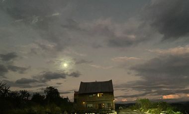 Casa en renta con vista espectacular a Challuabamba, Cuenca, y Azogues