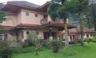 DIJUAL VILLA BAGUS STRATEGIS DI CILOTO PUNCAK