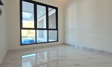 DIJUAL RUMAH MEWAH MAHKOTA TOWNHOUSE TANJUNG SENENG