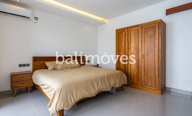 Villa Dua Kamar Tidur di Renon