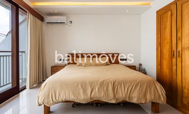 Villa Dua Kamar Tidur di Renon