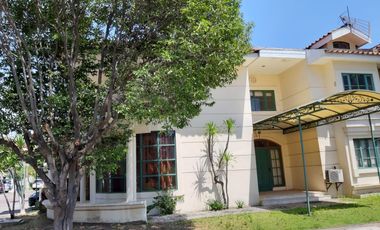 Rumah Margorejo Indah ( komplek Floraya )