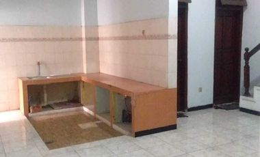 RUMAH 2 LANTAI SIAP HUNI, PERUM SIDOKARE ASRI, PUSAT KOTA SIDOARJO