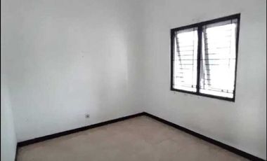 Rumah Besar Bagus dan Murah, Siap Huni, Puri Indah, Sidoarjo Kota