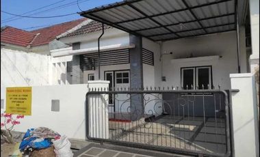 Rumah Besar Bagus dan Murah, Siap Huni, Puri Indah, Sidoarjo Kota
