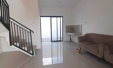 Rumah Murah Lantai 2 Lokasi Suci Manyar Gresik Perum Grand Choiriyah 3