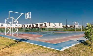 CASA EN VENTA  CON SEGURIDAD ALBERCA  Y AMENIDADES AYALA MORELOS