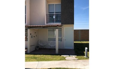 CASA EN VENTA  CON SEGURIDAD ALBERCA  Y AMENIDADES AYALA MORELOS