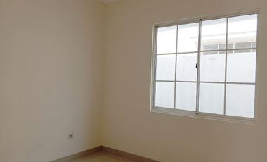 Disewakan Rumah Green Lake City West Europe 4x15m,2lt,Harga Rp.50jt/th