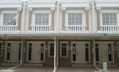 Disewakan Rumah Green Lake City West Europe 4x15m,2lt,Harga Rp.50jt/th