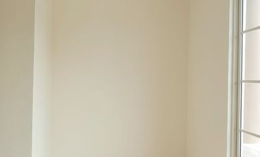 Disewakan Rumah Green Lake City West Europe 4x15m,2lt,Harga Rp.50jt/th