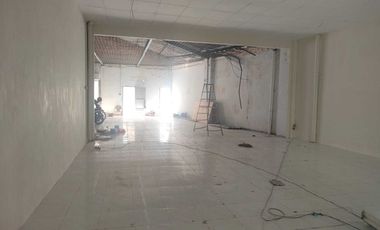 Tempat Usaha Mainroad Solo Kota