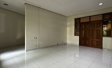 Disewakan Rumah siap huni lokasi elit di Kelapa Gading