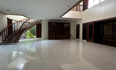 Disewakan Rumah siap huni lokasi elit di Kelapa Gading