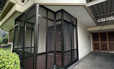 Disewakan Rumah siap huni lokasi elit di Kelapa Gading