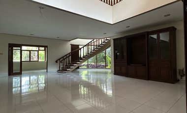 Disewakan Rumah siap huni lokasi elit di Kelapa Gading