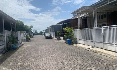 RUMAH DI PERUM ALANA REGENCY BLOK E NO 28, TAMBAKREJO, WARU SIDOARJO