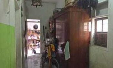 RUMAH DI KELURAHAN KEPATIHAN, TULANGAN SIDOARJO
