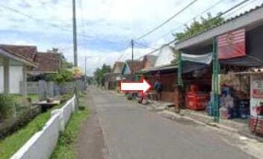 RUMAH DI KELURAHAN KEPATIHAN, TULANGAN SIDOARJO