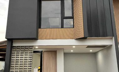 RUMAH SELANGKAH KE PINTU TOL LOKASI STRATEGIS PRBTSAN JKT-DPK FASILITAS RMH KOMPLIT