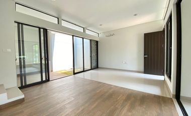 Sewa Rumah baru Cluster Flora Summarecon Bandung