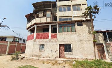 Casa como Terreno en venta en Chaclacayo