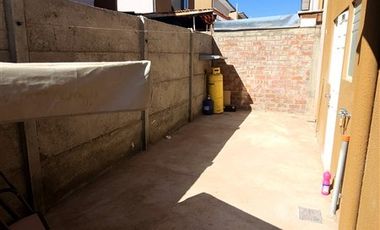 Casa en Arriendo en Arriendo de Casa Amoblada 3H 2B en Villa San Luis, Ovalle