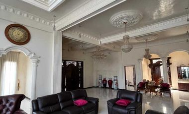 Dijual Rumah Mewah 3 Lantai Siap Huni Area Mertoyudan Magelang