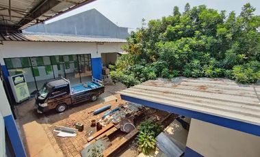 Pinggir jalan H Djole pasar bantar gebang bekasi