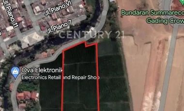 Samping Gerbang Summarecon Crown Gading Bekasi Strategis