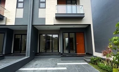 jual rumah Baru dipermata hijau,Kebon jeruk, senayan. modern smarthome