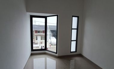 RUMAH BARU 2LT 3KT 15 MENIT KE RAYA MERR FREE DP FREE BIAYA2