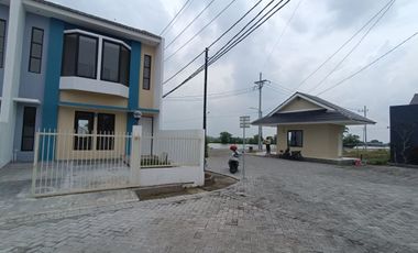 RUMAH BARU 2LT 3KT 15 MENIT KE RAYA MERR FREE DP FREE BIAYA2