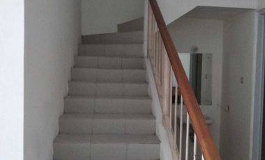 Rumah sewa kompleks nyaman bebas banjir Villa permata