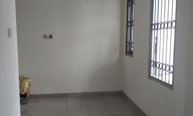 Rumah sewa kompleks nyaman bebas banjir Villa permata