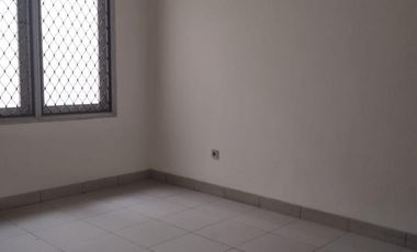 Rumah sewa kompleks nyaman bebas banjir Villa permata