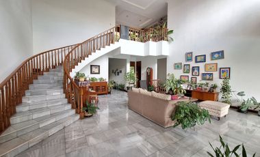 Rumah Klasik Hitung Harga Tanah LT 2930m2 di Area Pejaten Barat