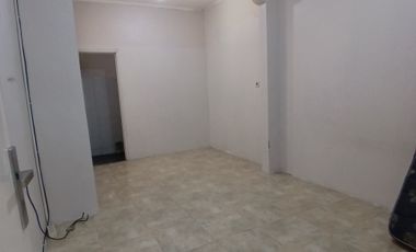 DISEWA RUMAH TAHUNAN BAGUS SIAP HUNI BERSIH VENESIA SENTUL SSR61