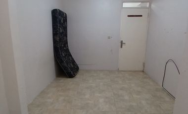 DISEWA RUMAH TAHUNAN BAGUS SIAP HUNI BERSIH VENESIA SENTUL SSR61