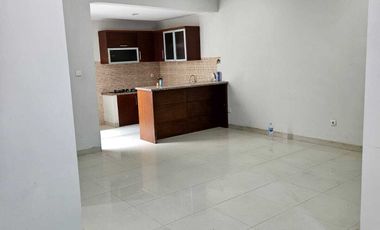 Manyar Tirtoyoso Hans Regency Tirtomoyo Klampis Surabaya