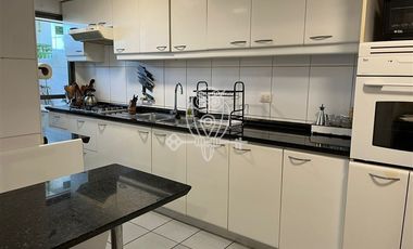 Departamento en Venta en esquina Kennedy