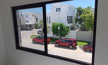 Casa en Venta 3 recs 3.5 baños, Arbolada Cancun Quintana Roo