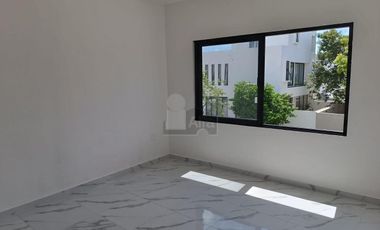 Casa en Venta 3 recs 3.5 baños, Arbolada Cancun Quintana Roo