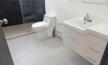 Casa en Venta 3 recs 3.5 baños, Arbolada Cancun Quintana Roo