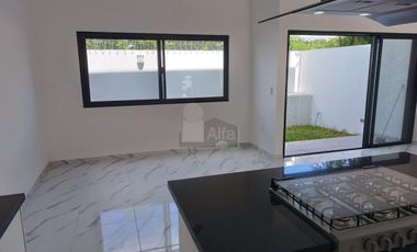 Casa en Venta 3 recs 3.5 baños, Arbolada Cancun Quintana Roo