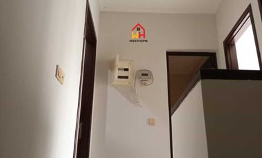 DISEWAKAN RUMAH GREEN LAKE CITY 6x15 CLUSTER EAST ASIA. TERMURAH