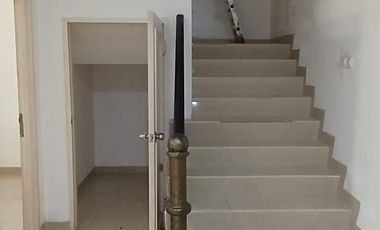 Disewakan rumah PIK garden house  uk:8x17m2  4br siap huni