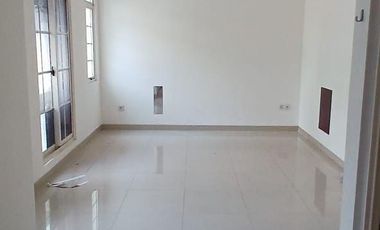 Disewakan rumah PIK garden house  uk:8x17m2  4br siap huni