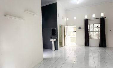 Rumah siap huni murah dekat ringrod utara kampus UPN.